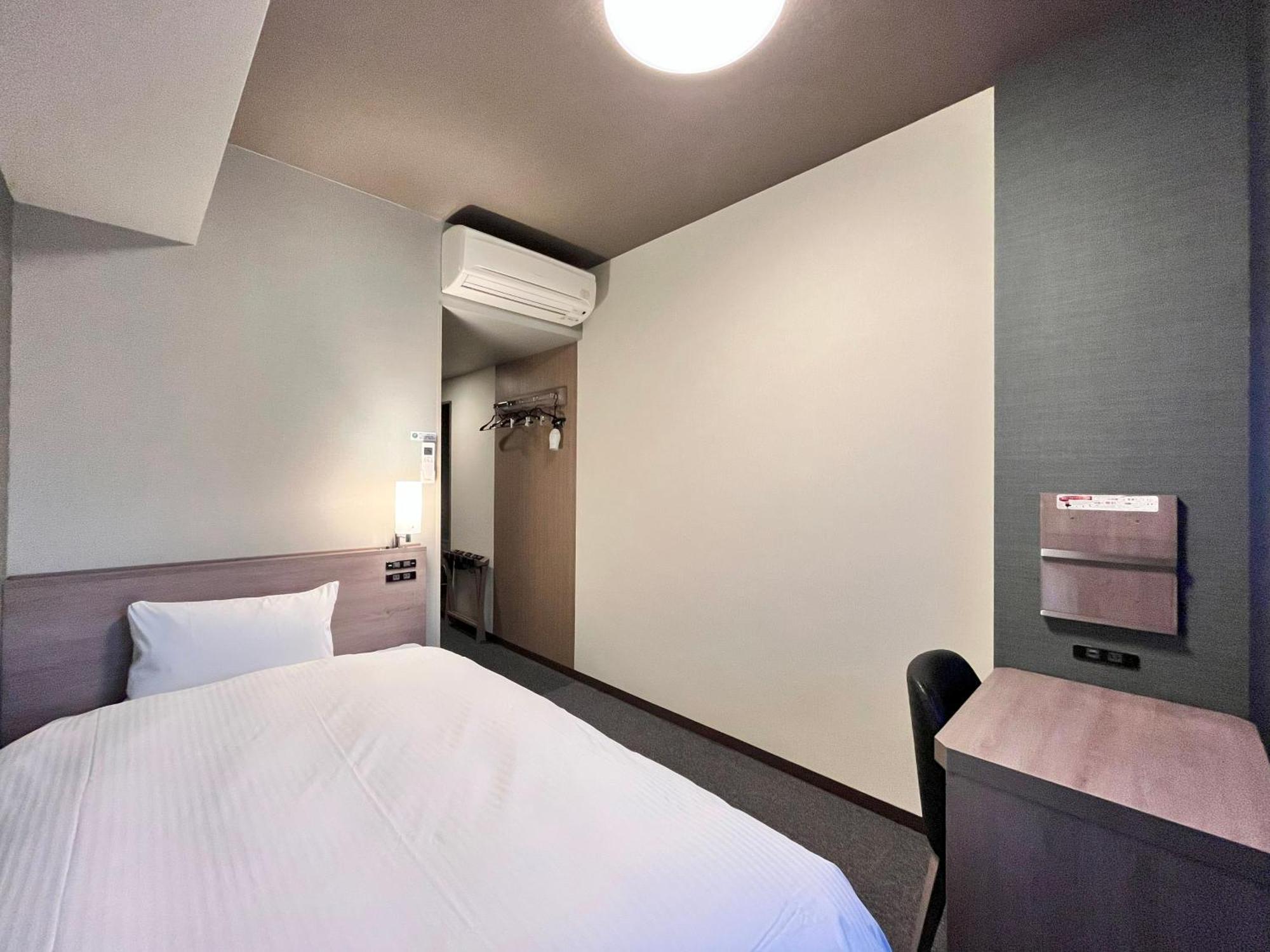 Hotel Route-Inn Nagaoka Ekimae Dış mekan fotoğraf