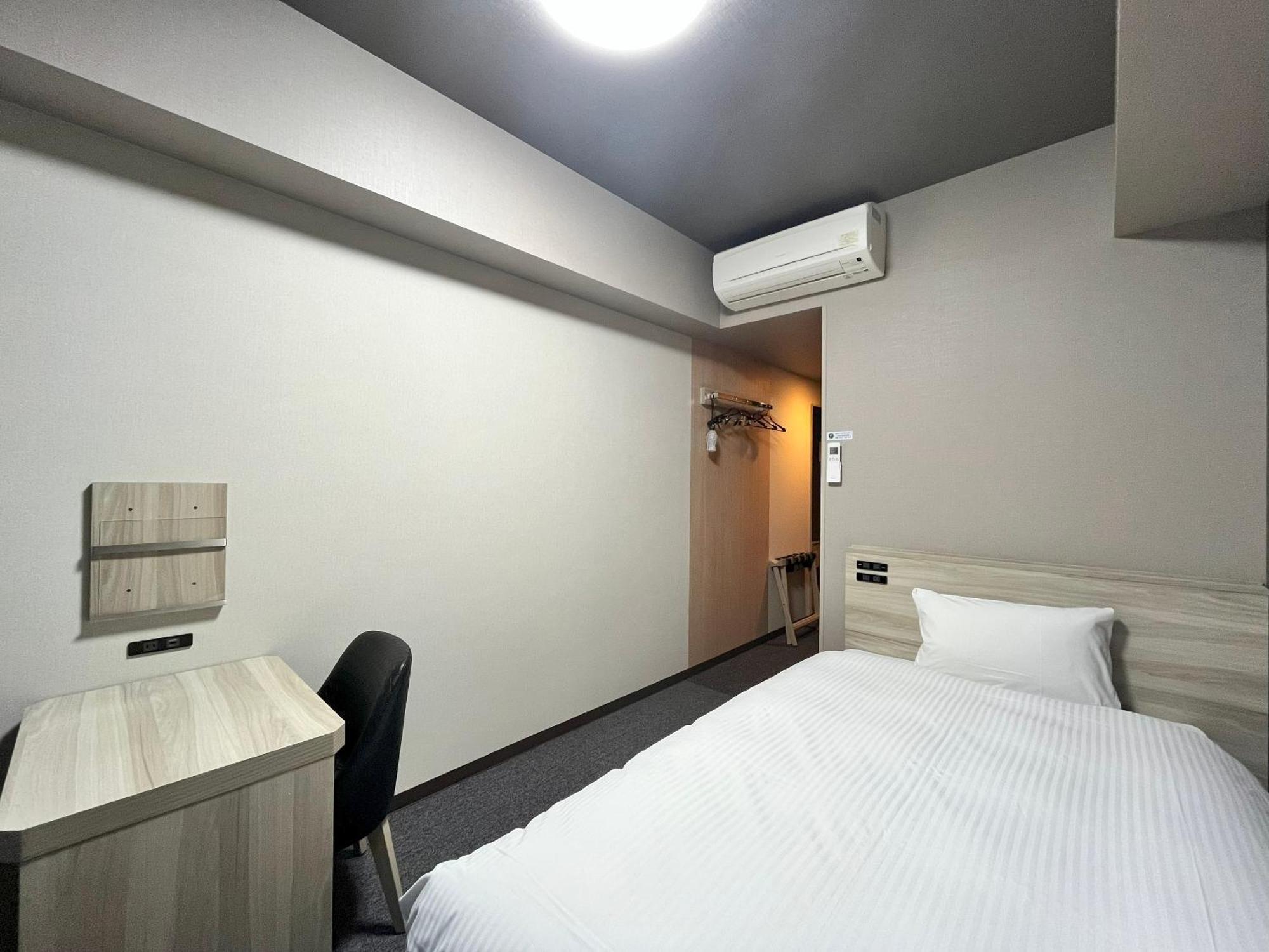 Hotel Route-Inn Nagaoka Ekimae Dış mekan fotoğraf